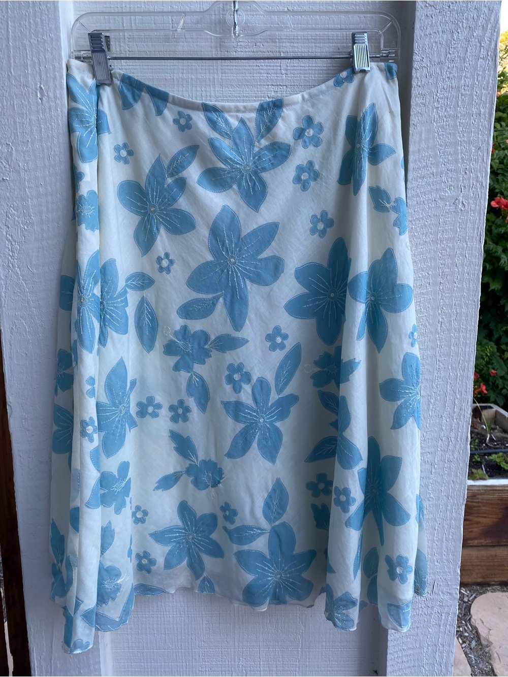 NWT Vintage Due per Due Silk Blend White Blue Floral Skirt Y2K Deadstock - Sz 8